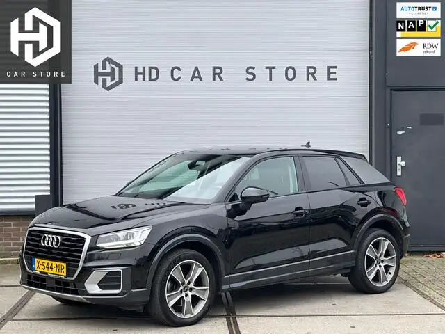 Photo 1 : Audi Q2 2017 Petrol