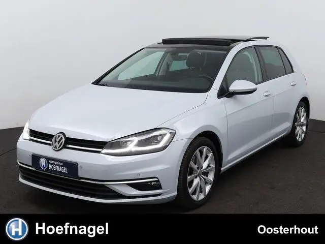 Photo 1 : Volkswagen Golf 2017 Petrol