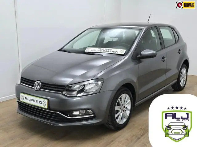 Photo 1 : Volkswagen Polo 2015 Petrol