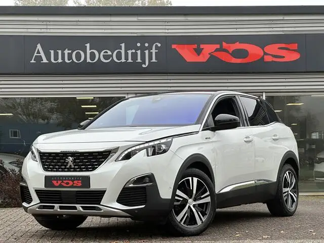 Photo 1 : Peugeot 3008 2017 Essence