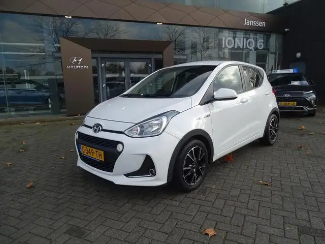 Photo 1 : Hyundai I10 2020 Essence