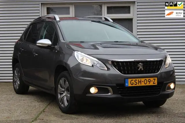 Photo 1 : Peugeot 2008 2017 Essence