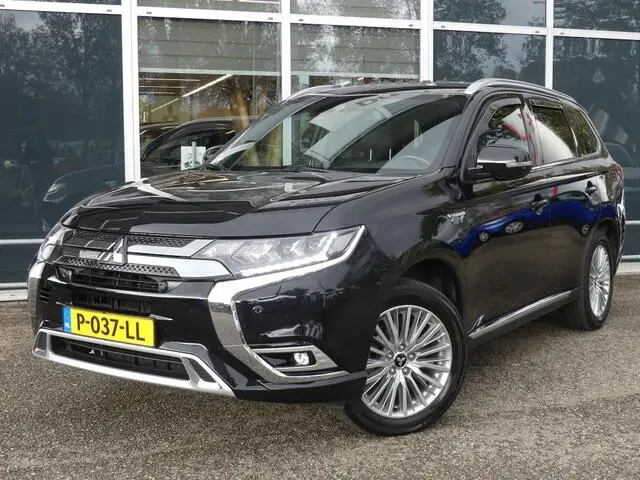 Photo 1 : Mitsubishi Outlander 2019 Hybrid