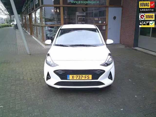 Photo 1 : Hyundai I10 2023 Petrol