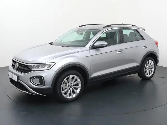 Photo 1 : Volkswagen T-roc 2022 Essence