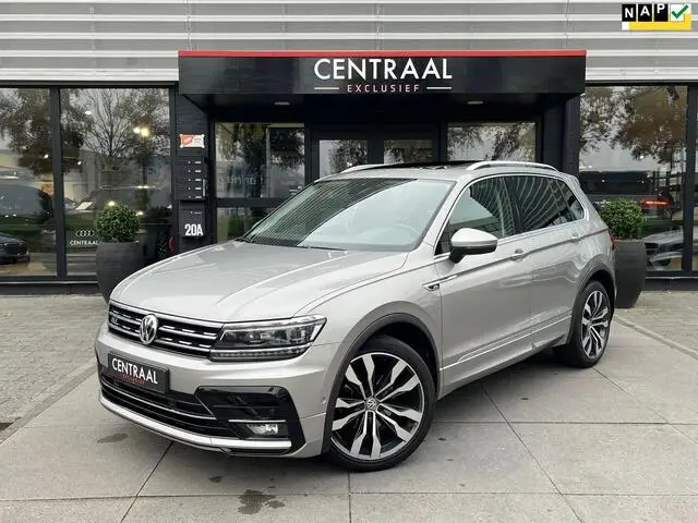 Photo 1 : Volkswagen Tiguan 2019 Essence