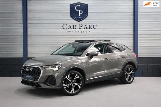 Photo 1 : Audi Q3 2020 Hybride