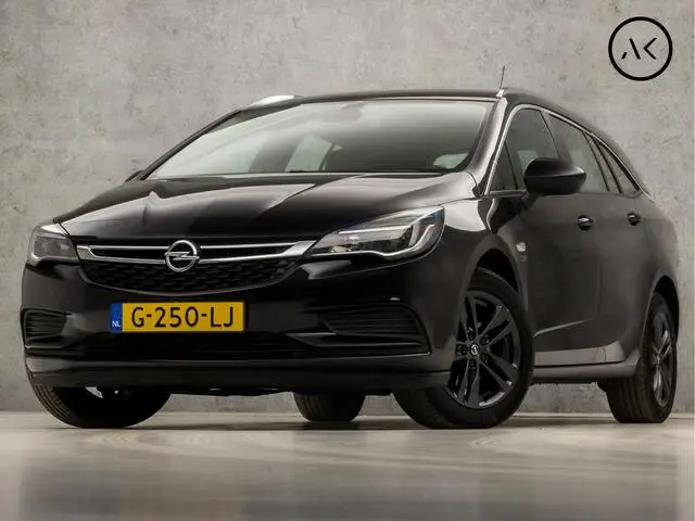 Photo 1 : Opel Astra 2019 Petrol