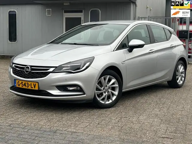 Photo 1 : Opel Astra 2018 Petrol