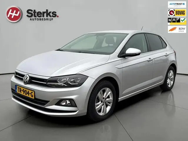 Photo 1 : Volkswagen Polo 2018 Petrol