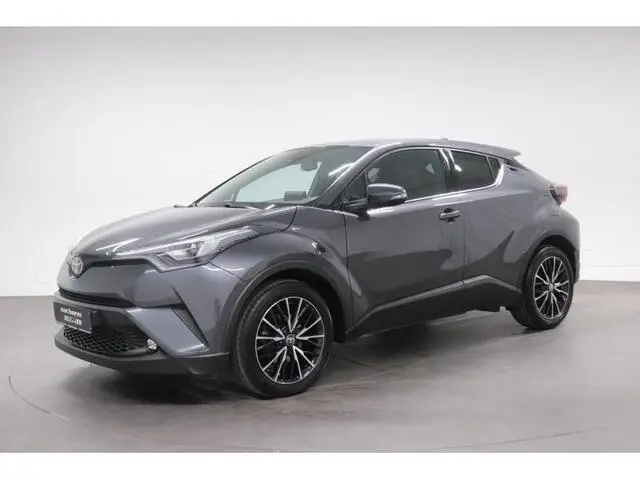 Photo 1 : Toyota C-hr 2017 Petrol