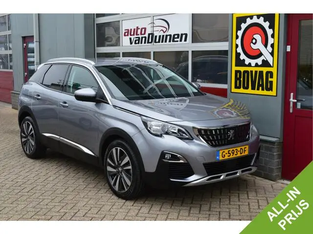 Photo 1 : Peugeot 3008 2019 Petrol