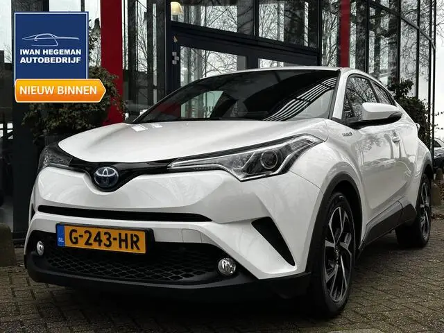 Photo 1 : Toyota C-hr 2019 Hybrid