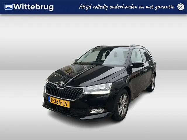 Photo 1 : Skoda Fabia 2022 Petrol