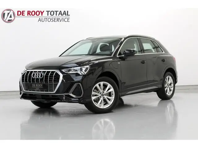 Photo 1 : Audi Q3 2023 Hybride