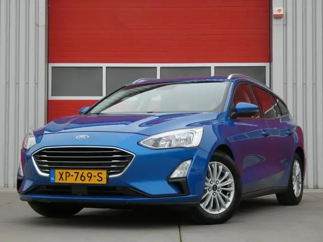 Photo 1 : Ford Focus 2019 Petrol