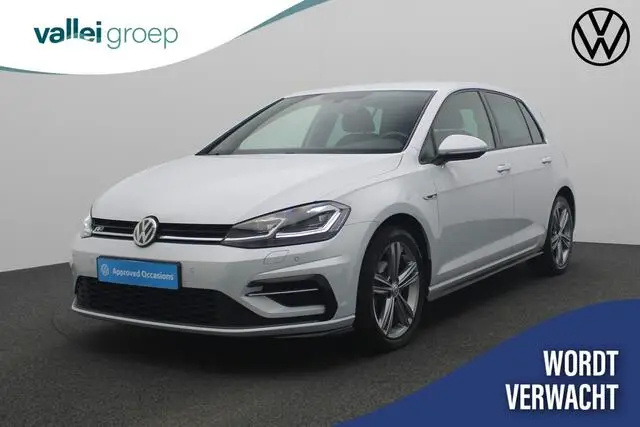 Photo 1 : Volkswagen Golf 2018 Petrol