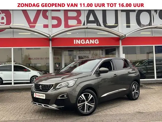 Photo 1 : Peugeot 3008 2017 Petrol