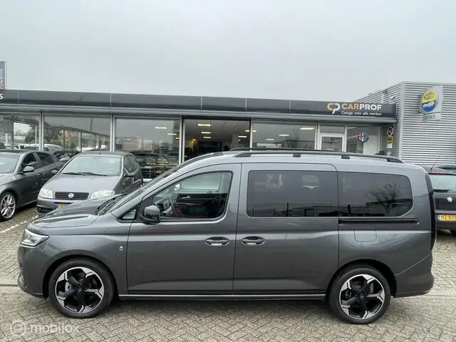 Photo 1 : Ford Tourneo 2022 Petrol