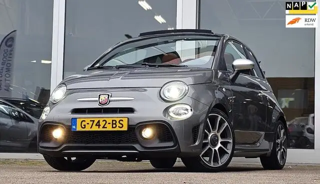 Photo 1 : Abarth 595 2018 Petrol