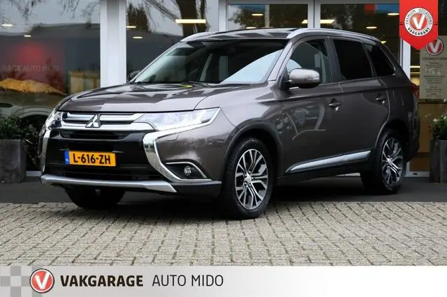 Photo 1 : Mitsubishi Outlander 2016 Essence