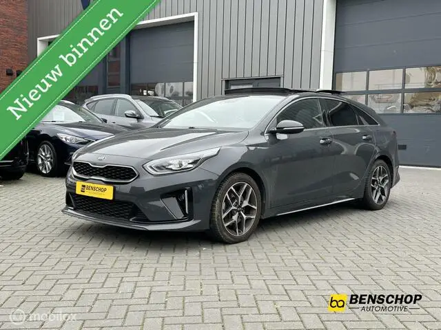 Photo 1 : Kia Ceed 2019 Petrol