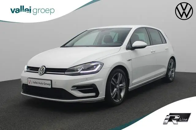 Photo 1 : Volkswagen Golf 2017 Petrol