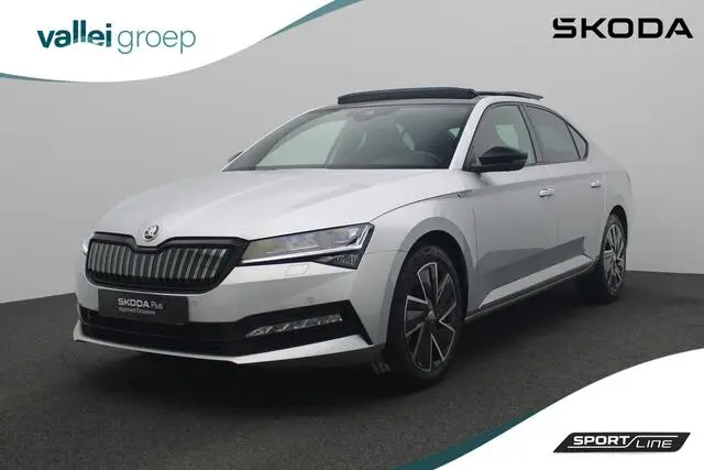 Photo 1 : Skoda Superb 2023 Hybride