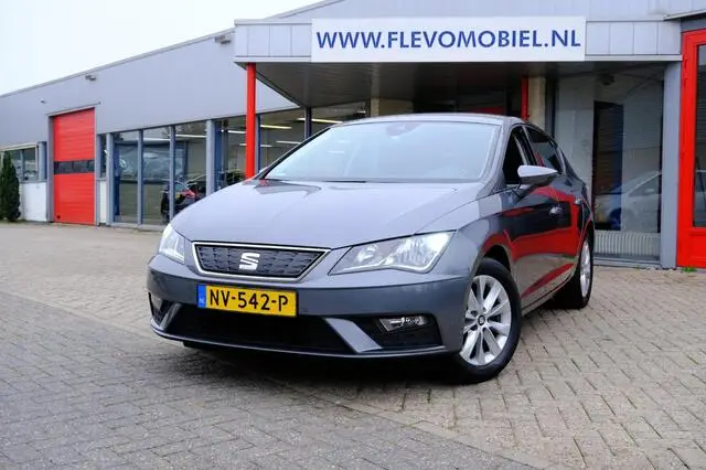 Photo 1 : Seat Leon 2017 Petrol