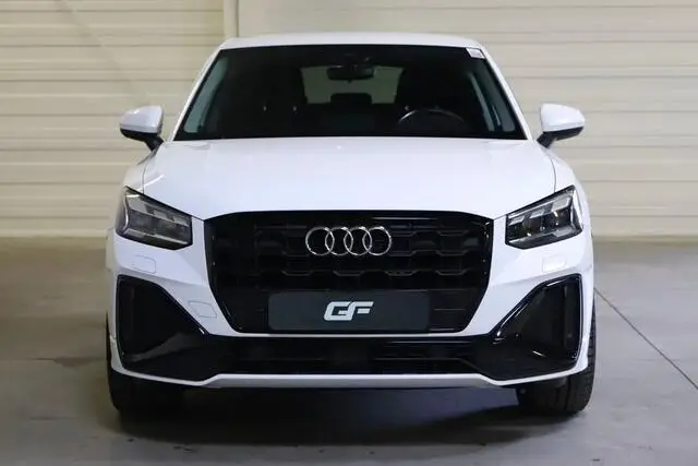 Photo 1 : Audi Q2 2021 Petrol