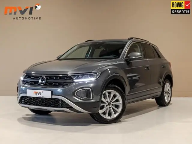 Photo 1 : Volkswagen T-roc 2022 Petrol