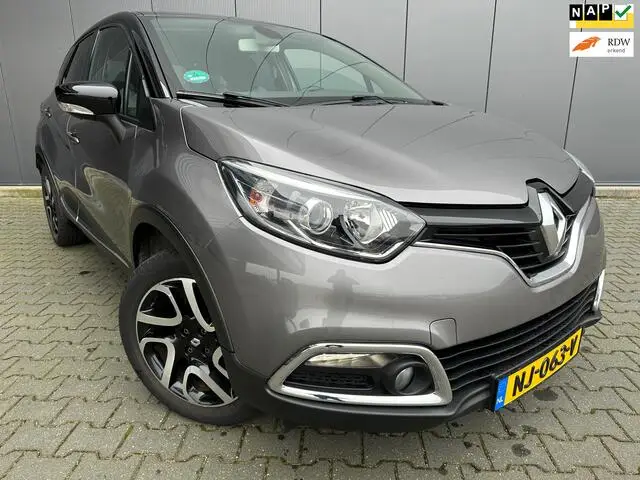 Photo 1 : Renault Captur 2016 Essence