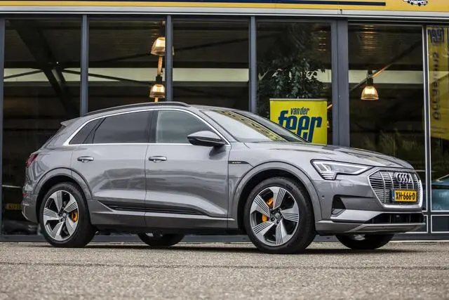 Photo 1 : Audi E-tron 2018 Électrique