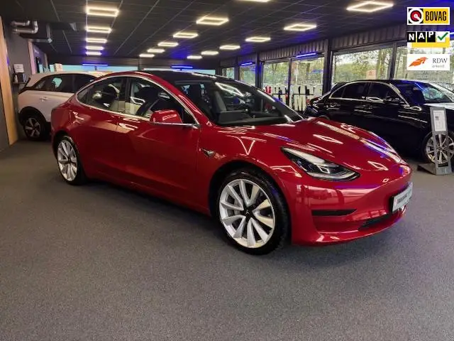 Photo 1 : Tesla Model 3 2019 Électrique