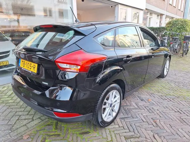 Photo 1 : Ford Focus 2018 Essence