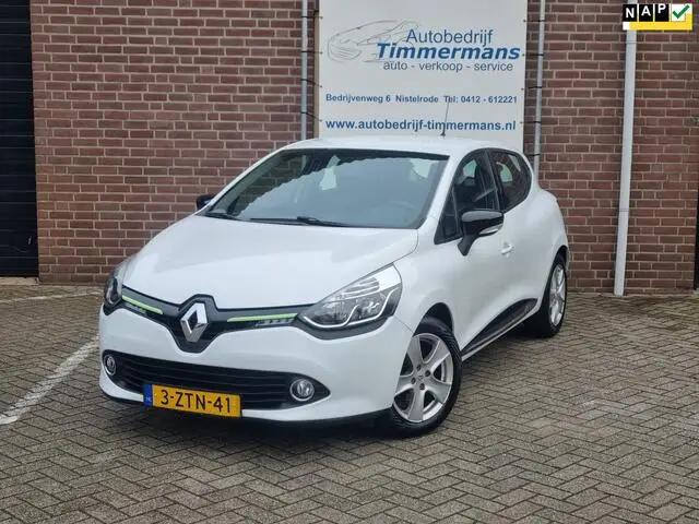 Photo 1 : Renault Clio 2015 Petrol