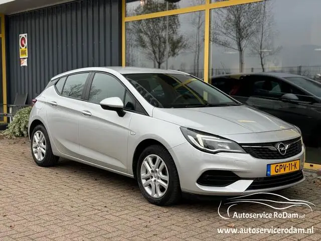 Photo 1 : Opel Astra 2020 Essence