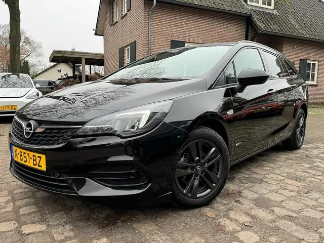 Photo 1 : Opel Astra 2021 Essence