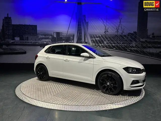 Photo 1 : Volkswagen Polo 2020 Essence