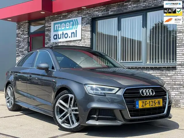 Photo 1 : Audi A3 2019 Essence