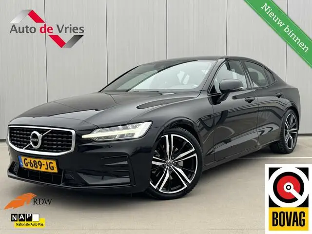 Photo 1 : Volvo S60 2019 Petrol