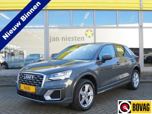 Photo 1 : Audi Q2 2017 Petrol