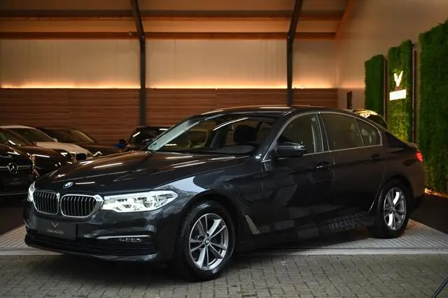 Photo 1 : Bmw Serie 5 2019 Petrol