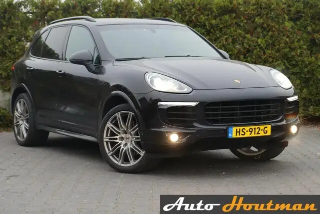 Photo 1 : Porsche Cayenne 2015 Hybride