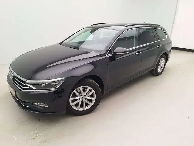 Photo 1 : Volkswagen Passat 2021 Diesel