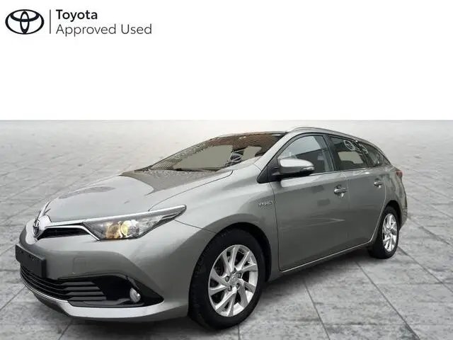 Photo 1 : Toyota Auris 2017 Hybrid