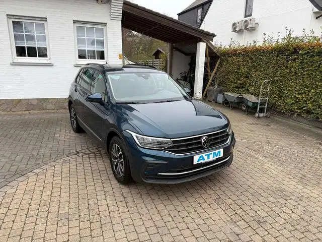 Photo 1 : Volkswagen Tiguan 2023 Petrol