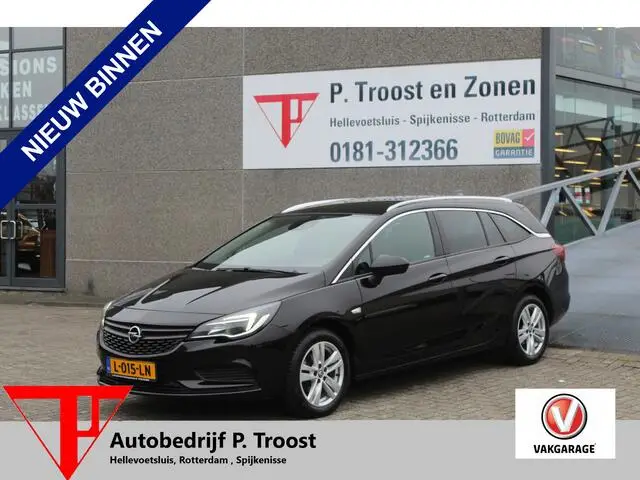 Photo 1 : Opel Astra 2018 Petrol