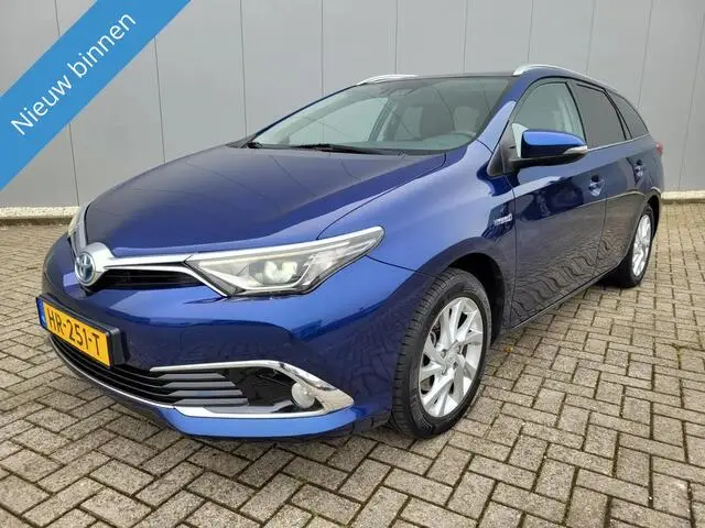 Photo 1 : Toyota Auris 2015 Hybride