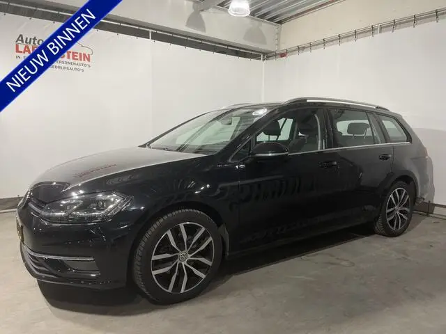 Photo 1 : Volkswagen Golf 2019 Petrol